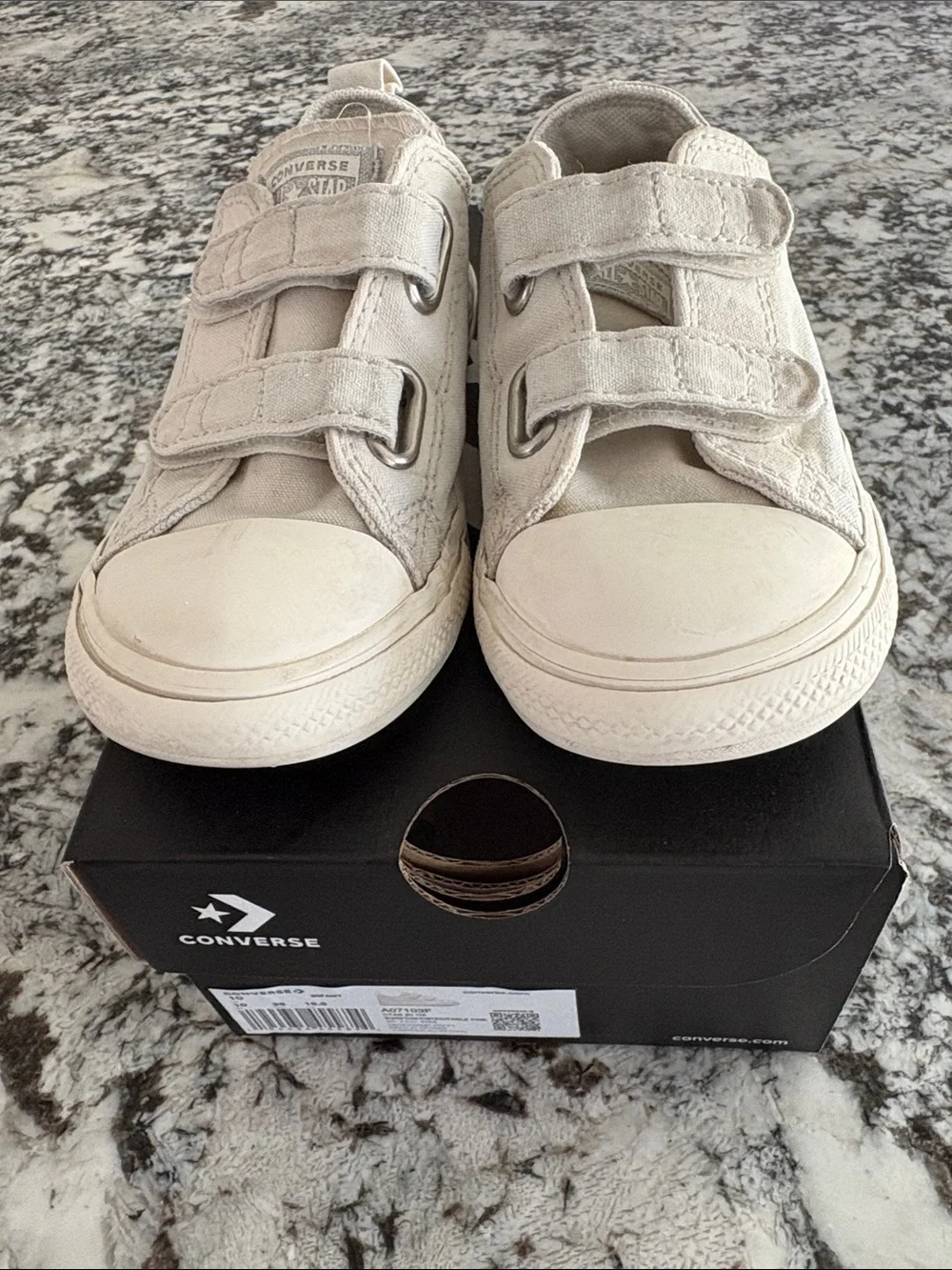 Converse Kids Beige Low-Top Velcro Sneakers